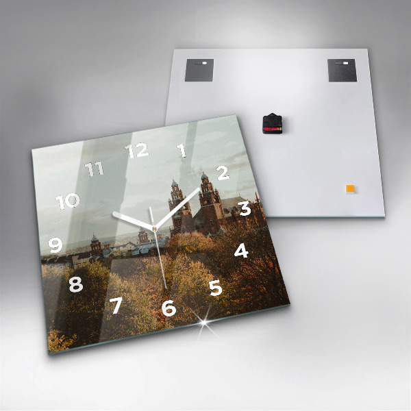 Wanduhr modern quadratisch Kunstgalerie in Glasgow