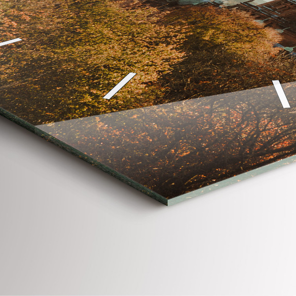 Wanduhr modern quadratisch Kunstgalerie in Glasgow