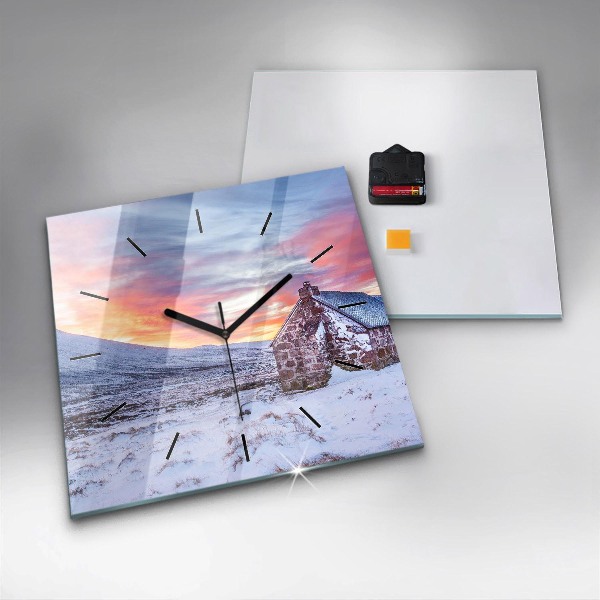 Wanduhr modern quadratisch Hütte in den Bergen