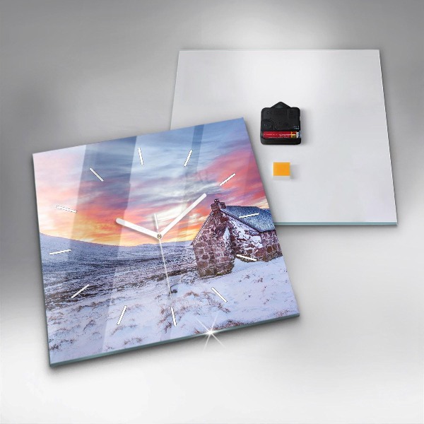 Wanduhr modern quadratisch Hütte in den Bergen