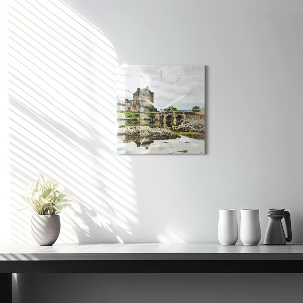 Wanduhr quadratisch Schloss Eilean Donan in Schottland