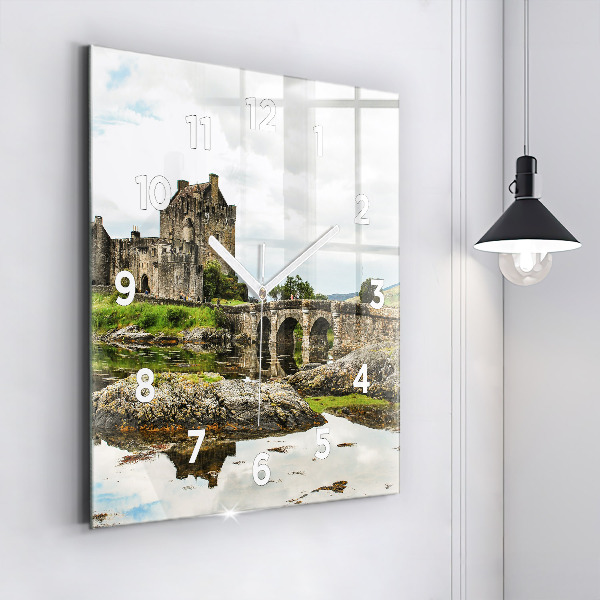 Wanduhr quadratisch Schloss Eilean Donan in Schottland