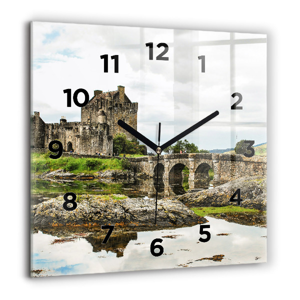 Wanduhr quadratisch Schloss Eilean Donan in Schottland