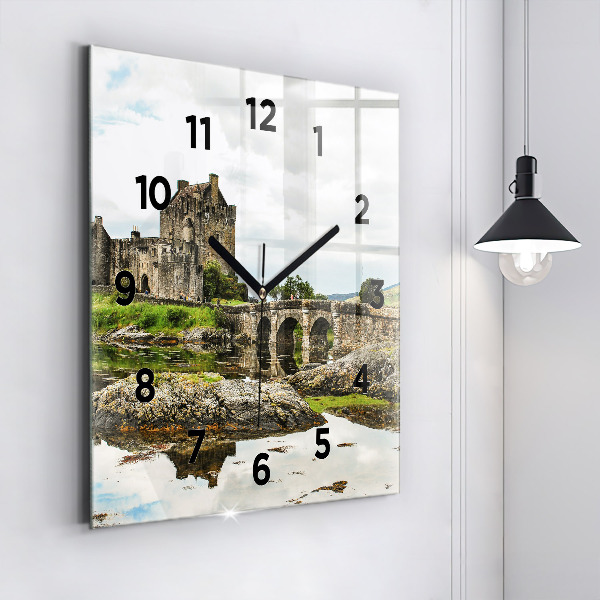 Wanduhr quadratisch Schloss Eilean Donan in Schottland