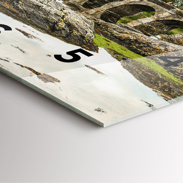 Wanduhr quadratisch Schloss Eilean Donan in Schottland