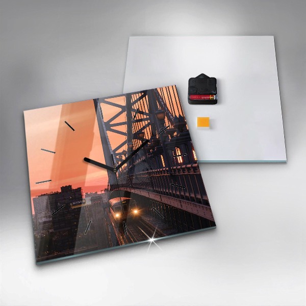 Wanduhr modern quadratisch Benjamin-Franklin-Brücke