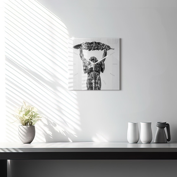 Wanduhr quadratisch mit motiv Freiheitsstatue in Budapest