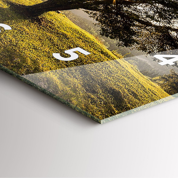 Wanduhr quadratisch Baum auf einem Hügel