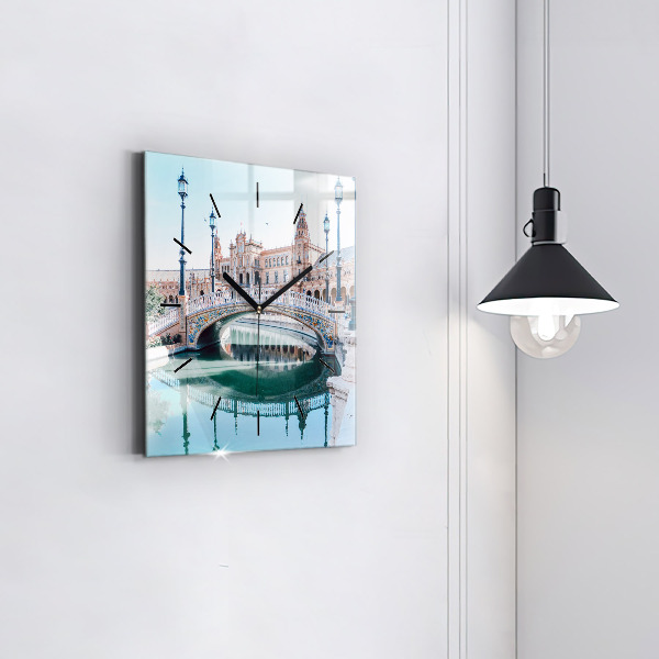 Wanduhr modern quadratisch Spanischer Platz in Sevilla