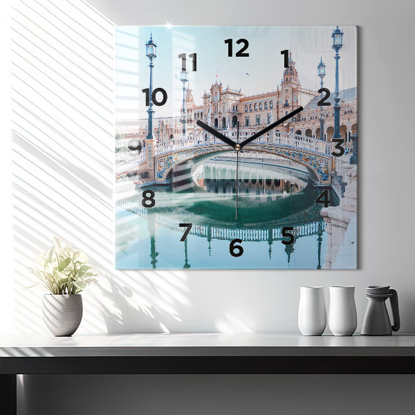 Wanduhr modern quadratisch Spanischer Platz in Sevilla