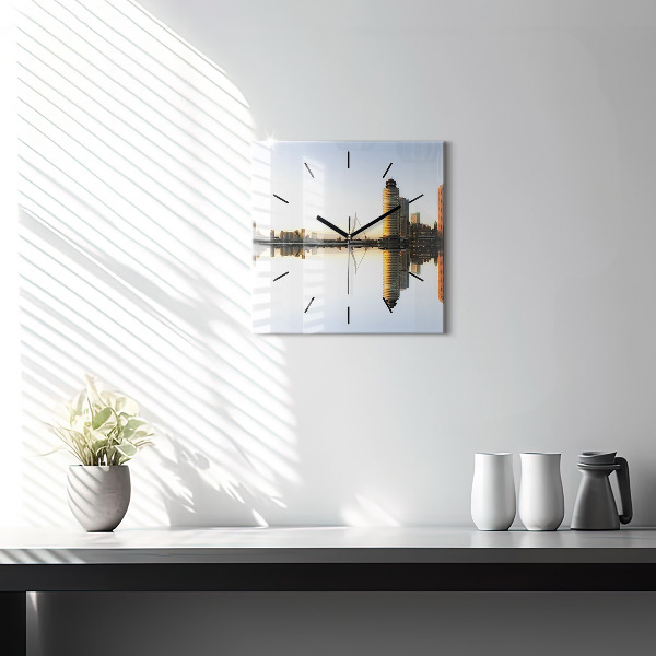 Wanduhr quadratisch mit motiv Stadt am Fluss