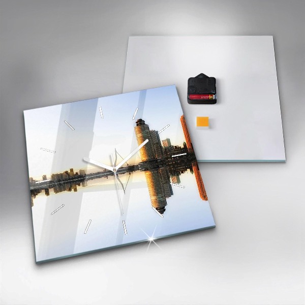 Wanduhr quadratisch mit motiv Stadt am Fluss