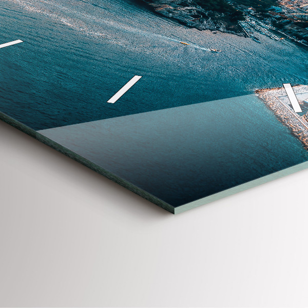 Wanduhr modern quadratisch Insel in Kroatien