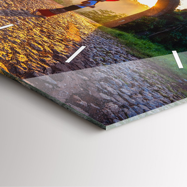 Wanduhr modern quadratisch Surat Thani Park in Thailand