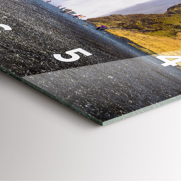 Wanduhr modern quadratisch Wasserfall in Island