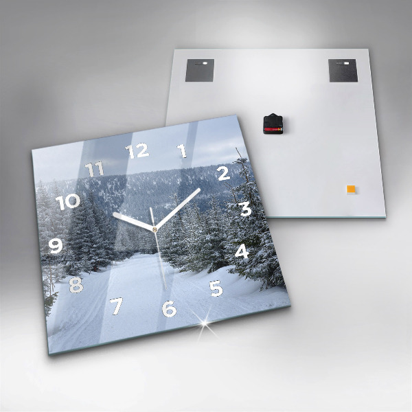 Wanduhr modern quadratisch Tschechisches Riesengebirge im Winter