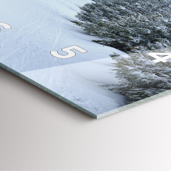 Wanduhr modern quadratisch Tschechisches Riesengebirge im Winter