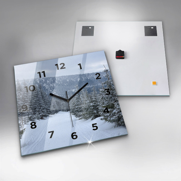 Wanduhr modern quadratisch Tschechisches Riesengebirge im Winter
