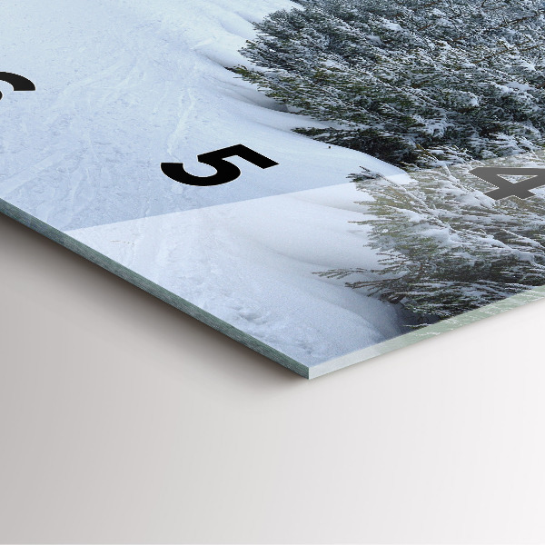 Wanduhr modern quadratisch Tschechisches Riesengebirge im Winter