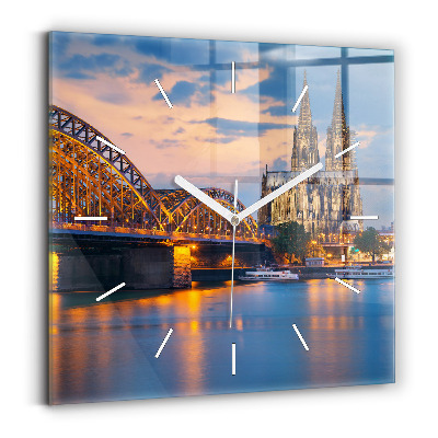 Wanduhr quadratisch Ansicht des Rathauses