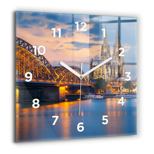 Wanduhr quadratisch Ansicht des Rathauses