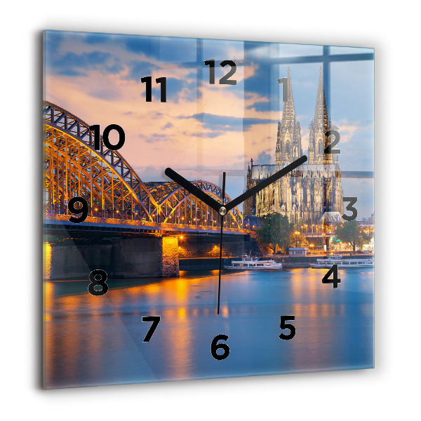 Wanduhr quadratisch Ansicht des Rathauses