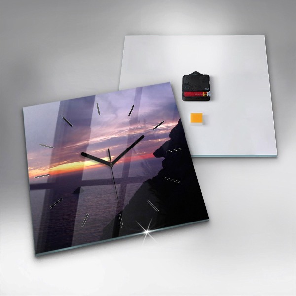 Wanduhr modern quadratisch Stein-Kopf