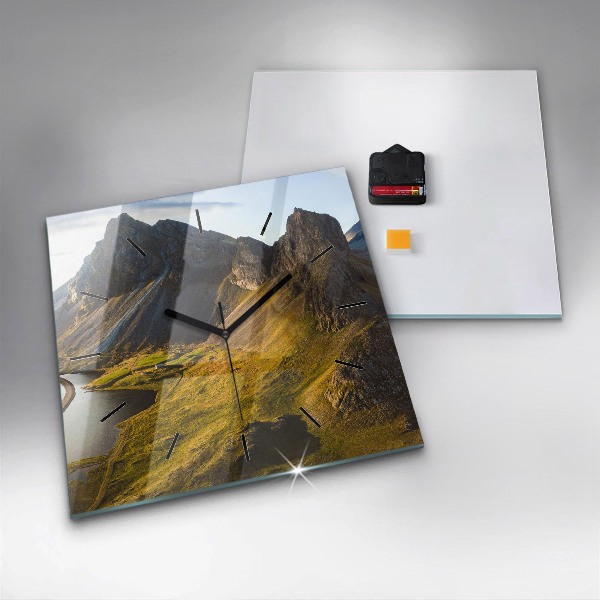 Wanduhr quadratisch Straße in Island