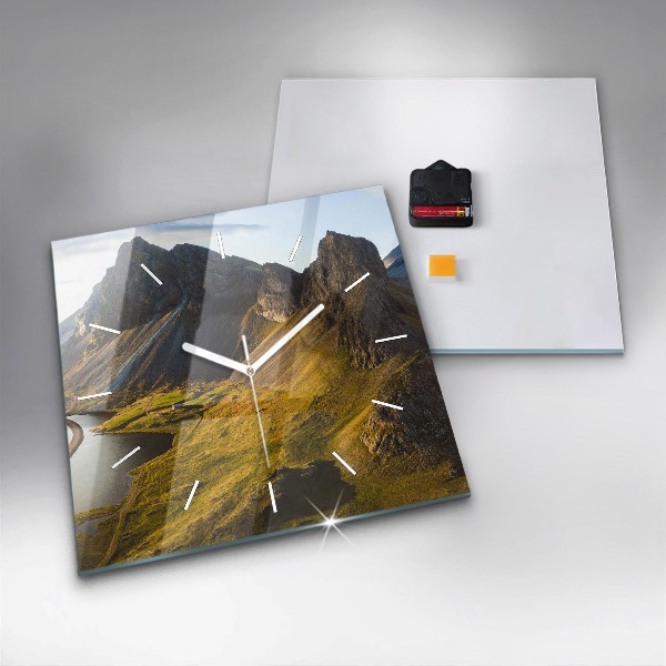 Wanduhr quadratisch Straße in Island