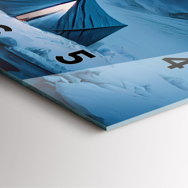 Wanduhr quadratisch mit motiv Zelt in den Bergen von Island