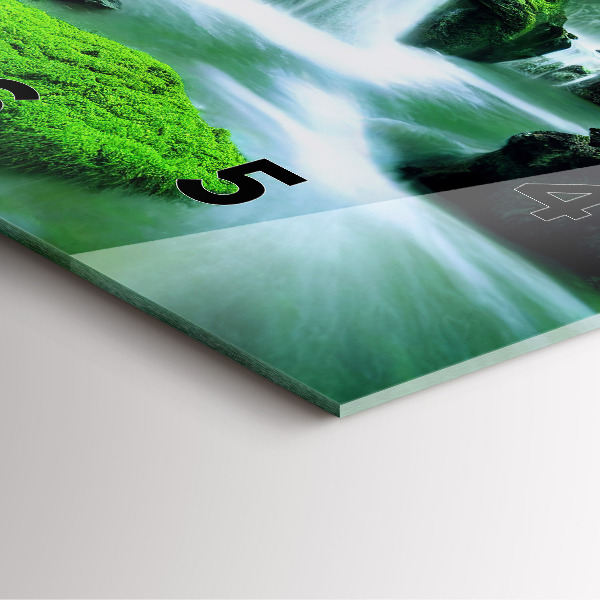 Wanduhr quadratisch Wasserfall zwischen Moos