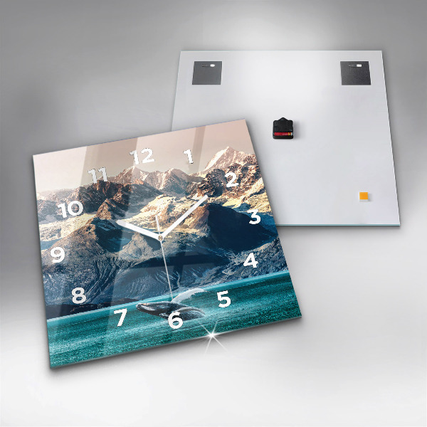 Wanduhr modern quadratisch Walfisch Wasser