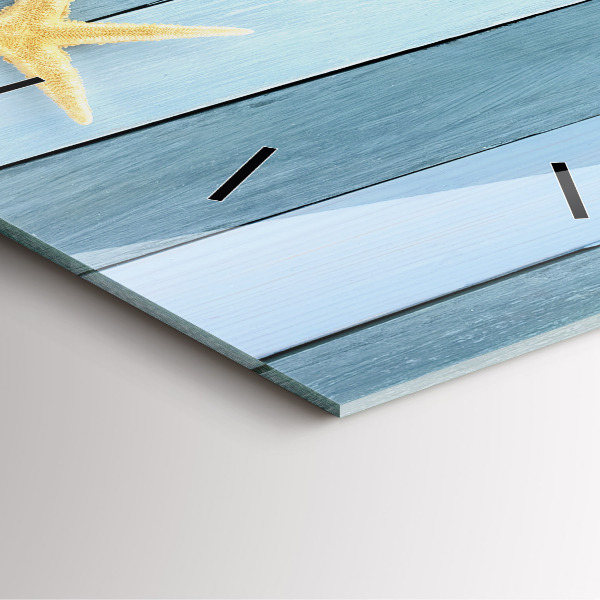 Wanduhr modern quadratisch Bohlenstreifen und Muschel