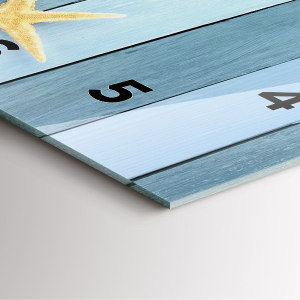 Wanduhr modern quadratisch Bohlenstreifen und Muschel