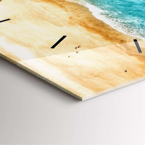 Wanduhr modern quadratisch Menschen am Meeresstrand