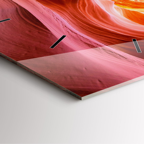 Wanduhr modern quadratisch Schlucht