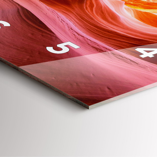 Wanduhr modern quadratisch Schlucht