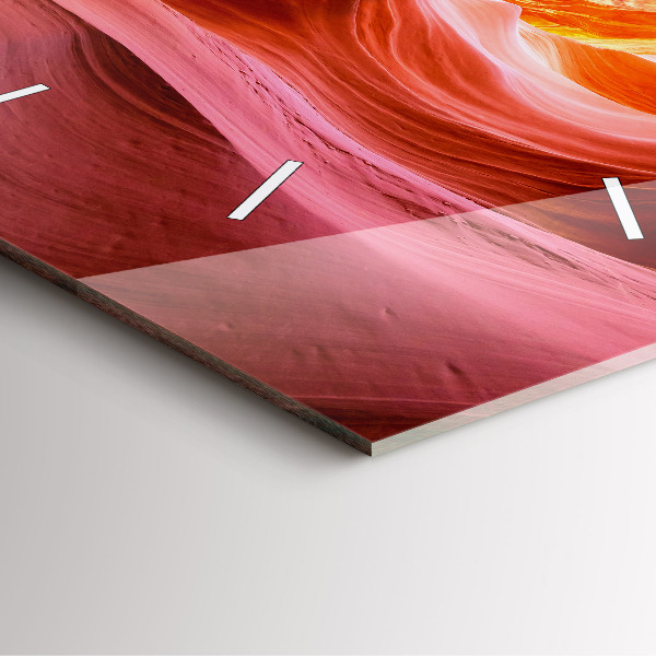 Wanduhr modern quadratisch Schlucht