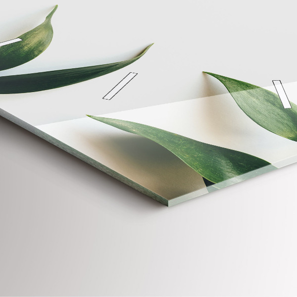 Wanduhr modern quadratisch Rahmen aus Blättern