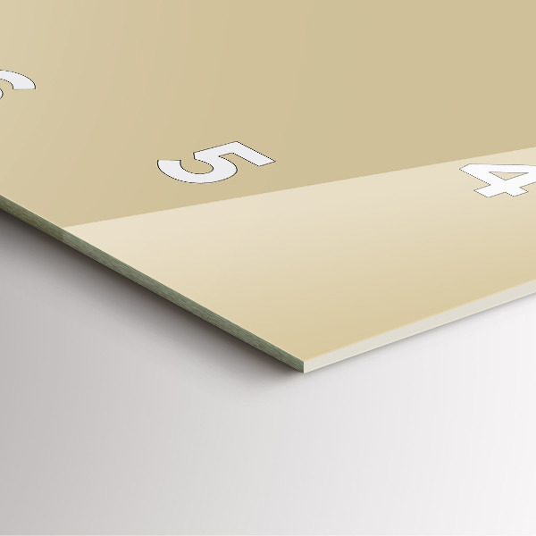 Wanduhr modern quadratisch Farbe beige