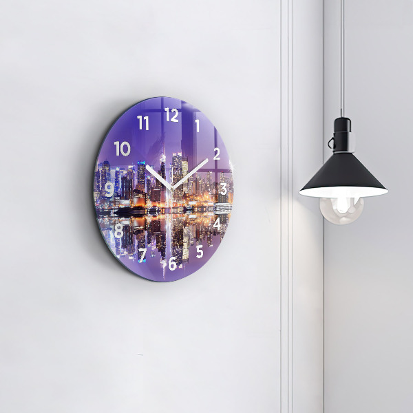 Wanduhr glas rund New York bei Nacht