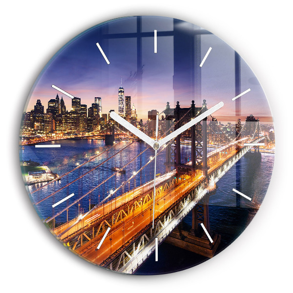 Wanduhr rund New York und der Sonnenuntergang