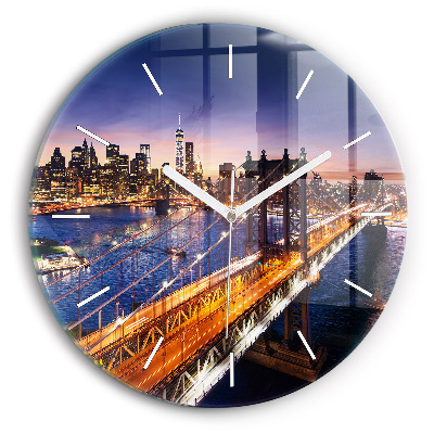 Wanduhr rund New York und der Sonnenuntergang