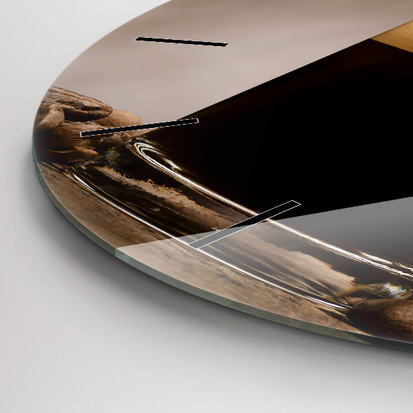 Wanduhr glas rund Becher mit Kaffee