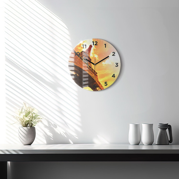 Wanduhr rund Eiffelturm in Paris