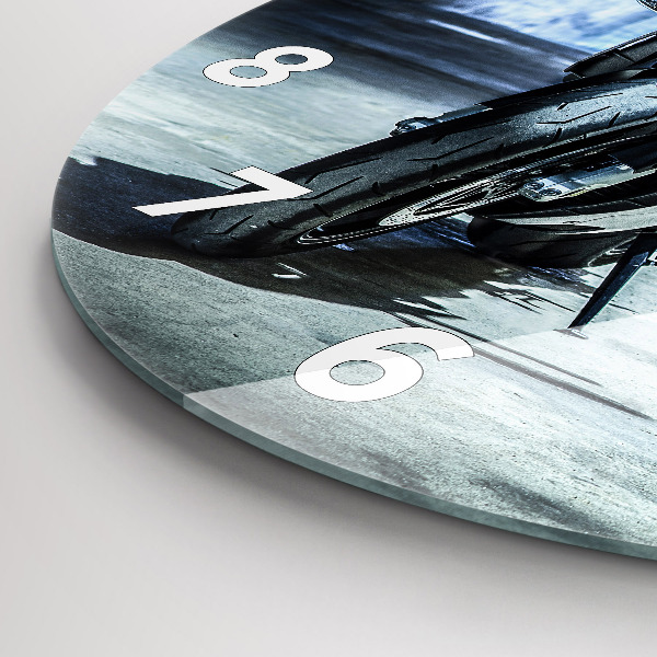 Wanduhr rund mit motiv Motorrad in einer Gasse