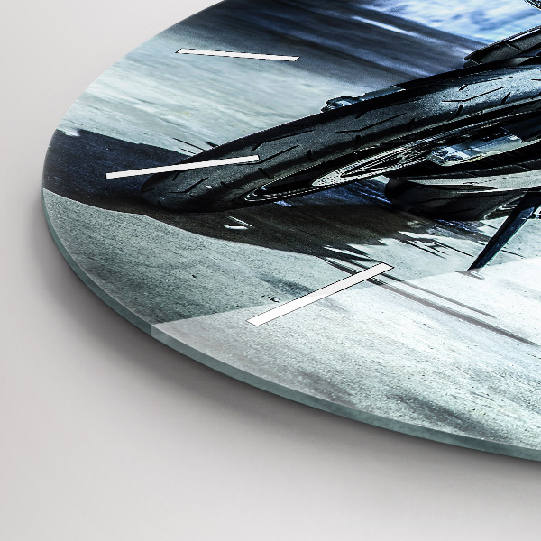 Wanduhr rund mit motiv Motorrad in einer Gasse