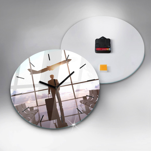 Wanduhr glas rund Mann auf dem Flughafen