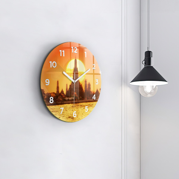 Wanduhr rund Wat arun Bangkok Thailand