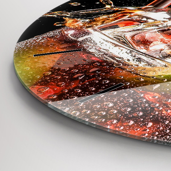 Wanduhr rund Getränk auf dem Eis